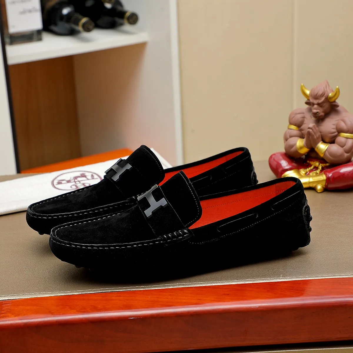 Men's shoes 💰380 🕷🕷【HERMES】Same style at Hermès counters 🇨🇳 Classic slip-on shoes 1:1 mold opening 💯 Original quality 🍓 Made of imported first-layer cowhide 🍅 pigskin lining 🌶🌶 Super high-end men's leather shoes 🇨🇳 Solid and stable, very special 🍇 Color, code number 38-44 (45.46/47 customized)...